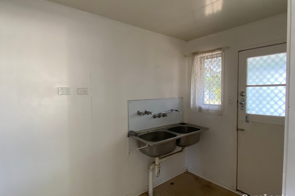 10 Menzies Street, Dysart, QLD 4745 AUS