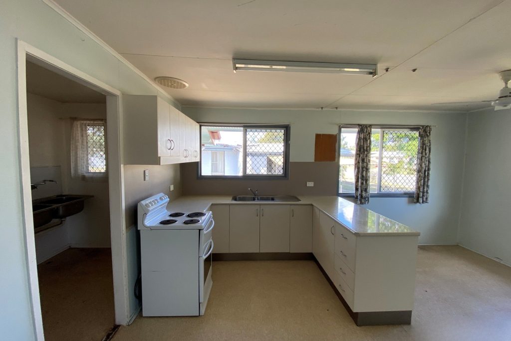 10 Menzies Street, Dysart, QLD 4745 AUS