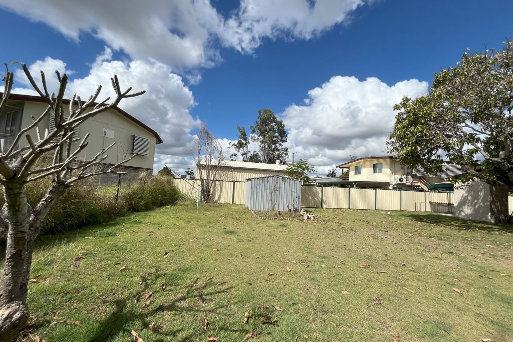 8 Brennan Street, Dysart, QLD 4745 AUS