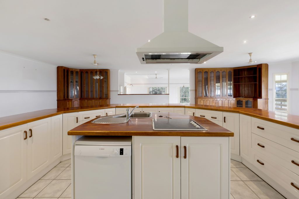 37 Oakenden-Sarina Road, Oakenden, QLD 4741 AUS