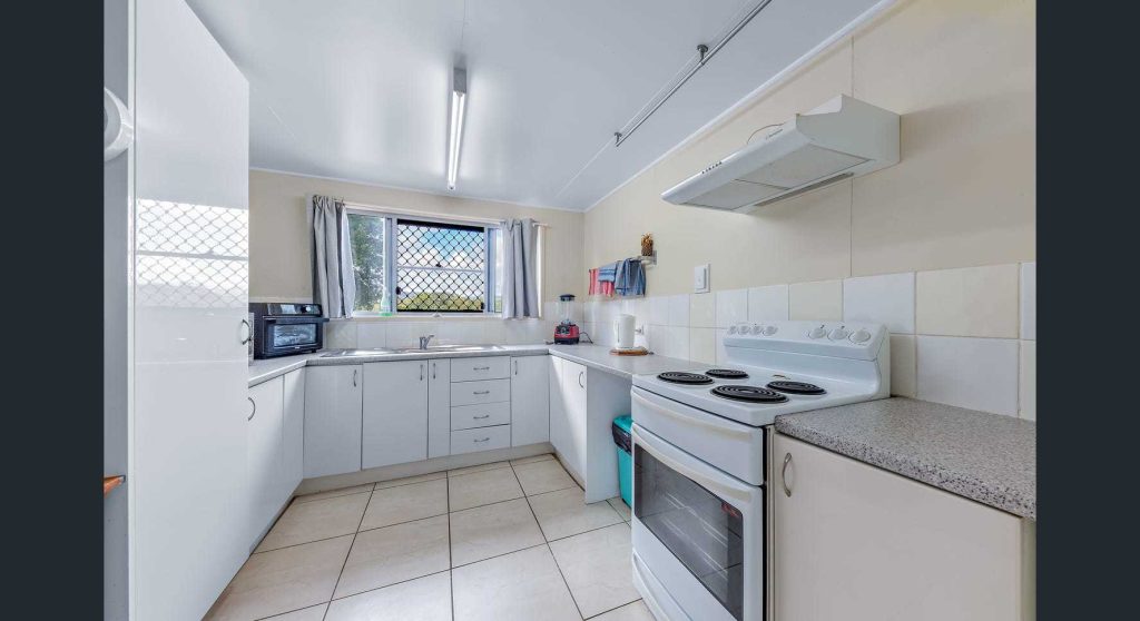 8553 Bruce Highway, Bloomsbury, QLD 4799 AUS