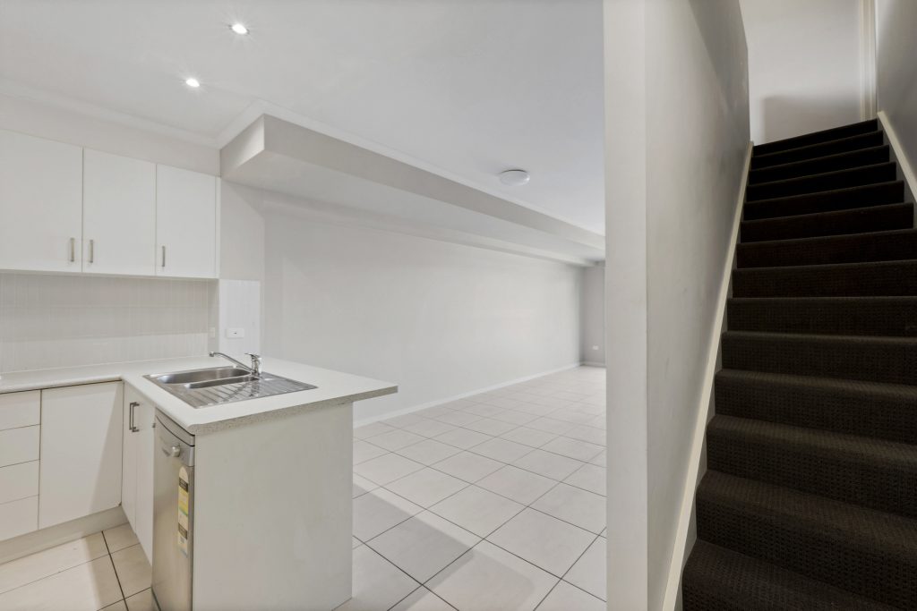 24/7 Bilgola Place, Blacks Beach, QLD 4740 AUS