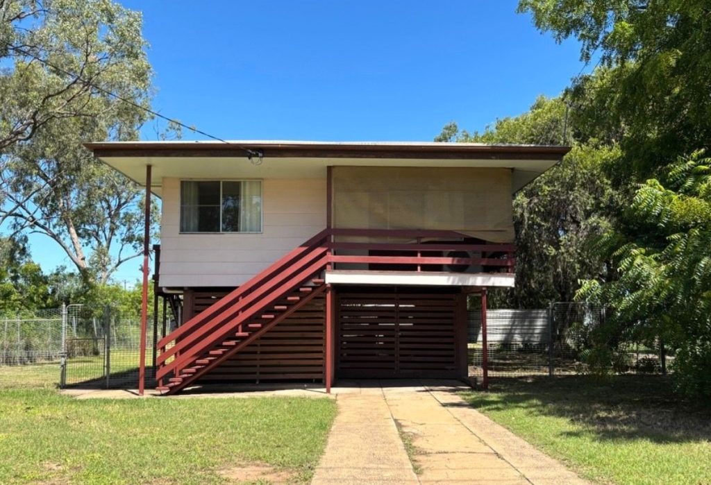 13 Hughes Street, Dysart, QLD 4745 AUS