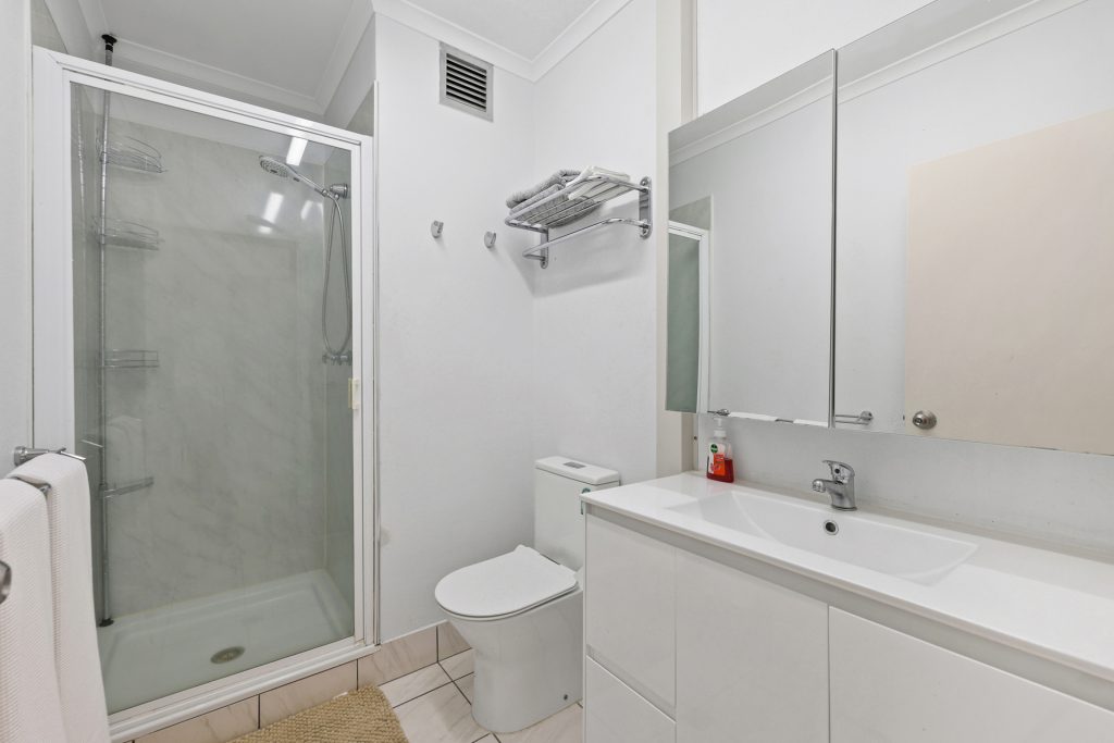 247/6 Beach Road, Dolphin Heads, QLD 4740 AUS