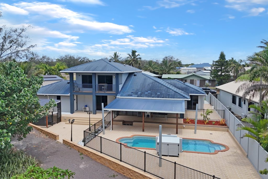 27 Peninsula Drive, Hay Point, QLD 4740 AUS
