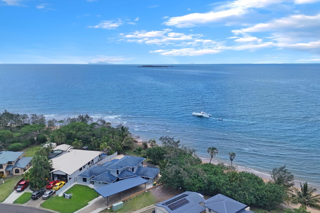 27 Peninsula Drive, Hay Point, QLD 4740 AUS