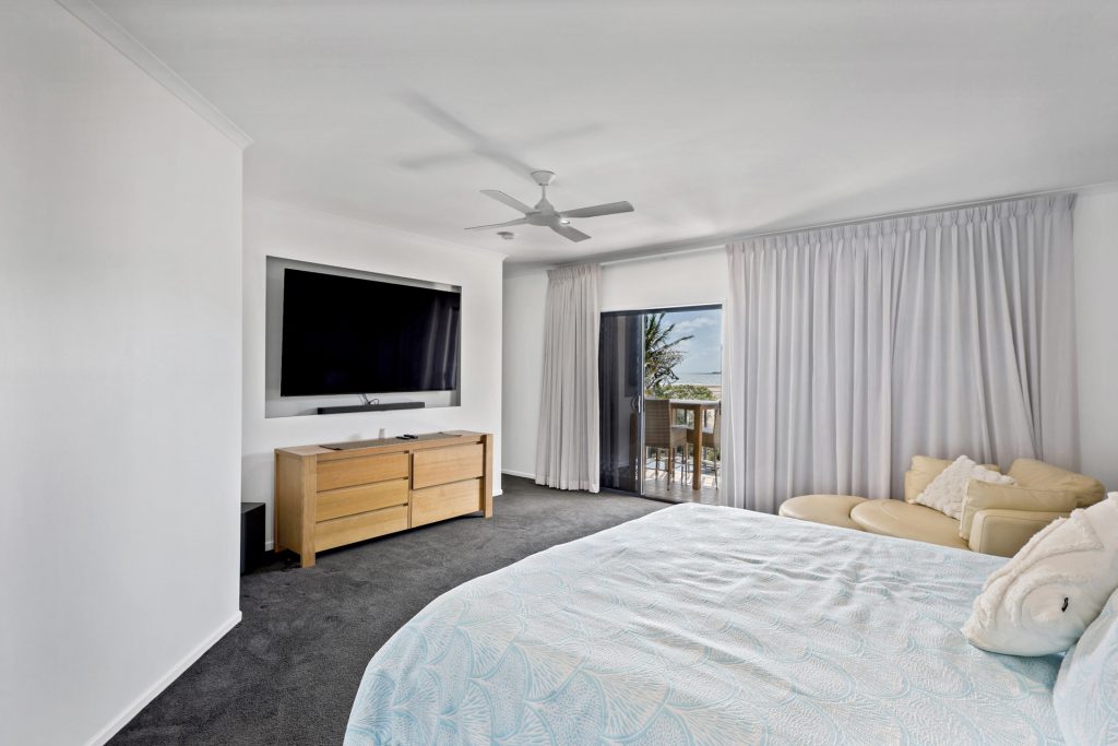 27 Peninsula Drive, Hay Point, QLD 4740 AUS